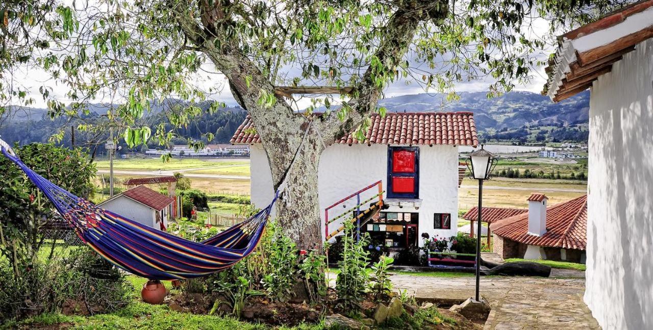 Hotel Cabanas San Cayetano Paipa Exterior foto